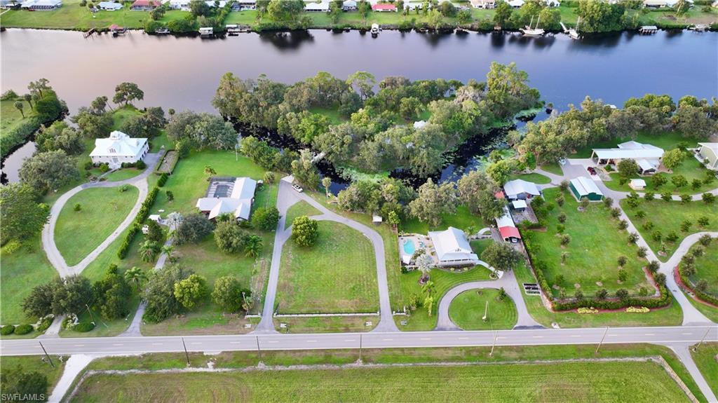 3220 Fort Denaud Rd - 3220 Fort Denaud Rd, Labelle, FL 33935 Luxury Property | Jose Angel Pina