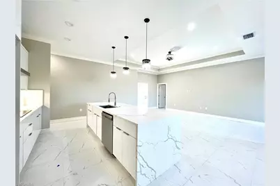 575 Summit Ave S, Lehigh Acres, FL 33974 - Photo 10