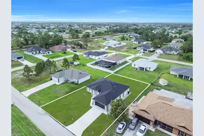 2507 39th St SW, Lehigh Acres, FL 33976 - Photo 44