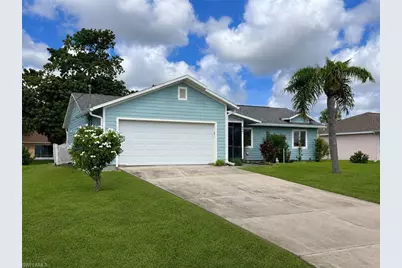 804 NE 7th Pl, Cape Coral, FL 33909 - Photo 2
