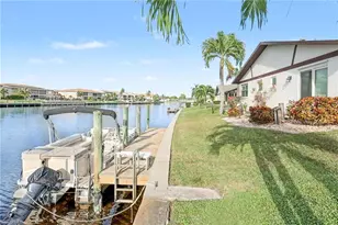 4528 SE 5th Pl, Cape Coral, FL 33904 - Photo 14