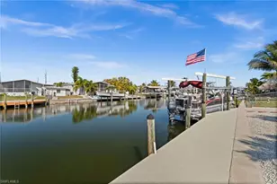 2705 Patterson Ct, Saint James City, FL 33956 - Photo 4
