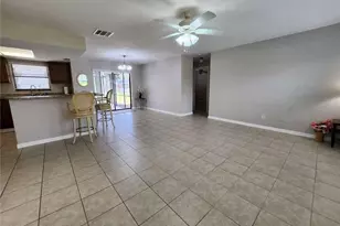 1224 SE 22nd Pl, Cape Coral, FL 33990 - Photo 4