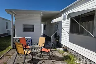 865 Moonlight Dr, North Fort Myers, FL 33917 - Photo 16