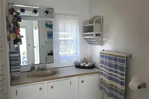 865 Moonlight Dr, North Fort Myers, FL 33917 - Photo 10