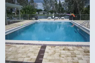 865 Moonlight Dr, North Fort Myers, FL 33917 - Photo 26
