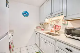 601 Periwinkle Way, Sanibel, FL 33957 - Photo 18