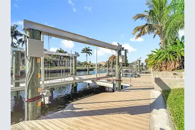 144 SW 38th Ter, Cape Coral, FL 33914 - Photo 44