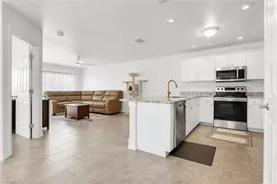 405/407 NE 24th Ave, Cape Coral, FL 33909 - Photo 4