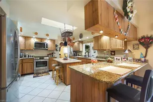 901 SW 51st Terrace, Cape Coral, FL 33914 - Photo 12