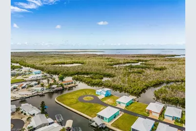2970 Trawler Ln, Saint James City, FL 33956 - Photo 2
