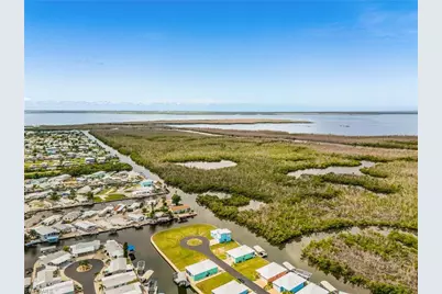 2990 Trawler Ln, Saint James City, FL 33956 - Photo 4