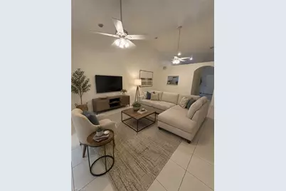 1012 SE 12th Ter, Cape Coral, FL 33990 - Photo 4