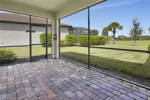 11752 Bowes Cir, Fort Myers, FL 33913 - Photo 32