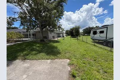 8199 Boonesboro Rd, North Fort Myers, FL 33917 - Photo 28