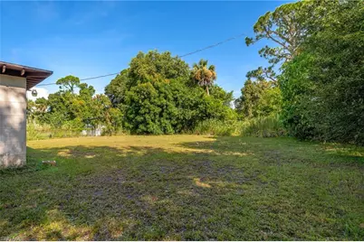 122 Evergreen Rd, North Fort Myers, FL 33903 - Photo 26