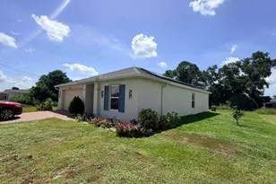 1004 NE 36th Terrace, Cape Coral, FL 33909 - Photo 6