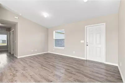 737 Ferguson Ave S, Lehigh Acres, FL 33974 - Photo 6