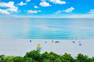 592 Beachwalk Cir, Naples, FL 34108 - Photo 12