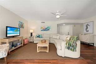 592 Beachwalk Cir, Naples, FL 34108 - Photo 40