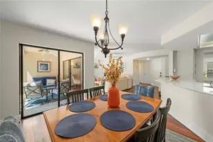 592 Beachwalk Cir, Naples, FL 34108 - Photo 30
