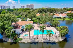 592 Beachwalk Cir, Naples, FL 34108 - Photo 6