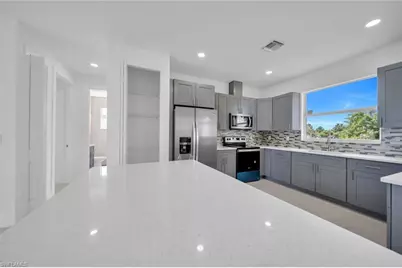 856 William Denver St, Lehigh Acres, FL 33974 - Photo 6