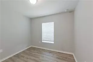 947 Grant Blvd, Lehigh Acres, FL 33974 - Photo 20