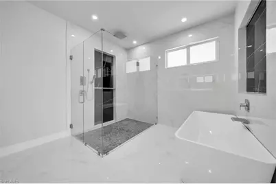 1107 NW 40th Pl, Cape Coral, FL 33993 - Photo 20