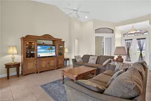 622 SW 31st St, Cape Coral, FL 33914 - Photo 6