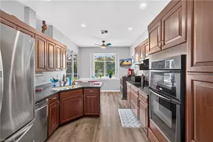2610 Elva Pl, Lehigh Acres, FL 33971 - Photo 10