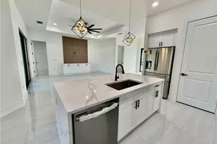 805 Lincoln Ave, Lehigh Acres, FL 33972 - Photo 14