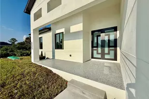 805 Lincoln Ave, Lehigh Acres, FL 33972 - Photo 4
