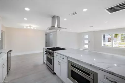 22 Palmview Blvd, Fort Myers Beach, FL 33931 - Photo 16