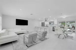 22 Palmview Blvd, Fort Myers Beach, FL 33931 - Photo 6
