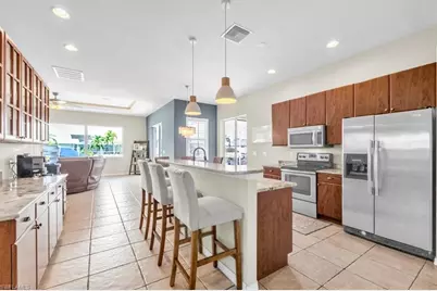 2909 SW 38th St, Cape Coral, FL 33914 - Photo 8