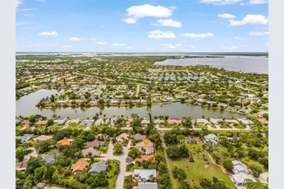 12538 Barrington Ct, Fort Myers, FL 33908 - Photo 2