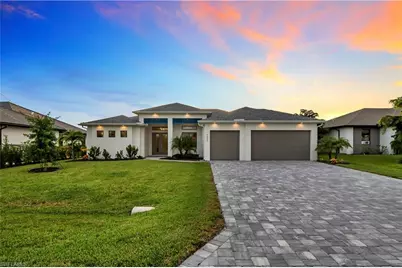 1432 SW 17th Ave, Cape Coral, FL 33991 - Photo 2
