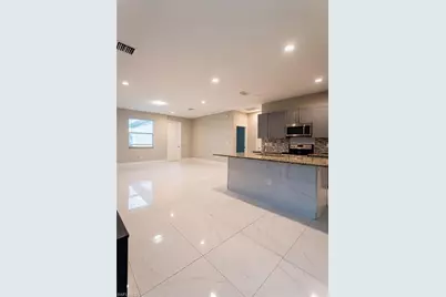 2917 5th St SW, Lehigh Acres, FL 33976 - Photo 6