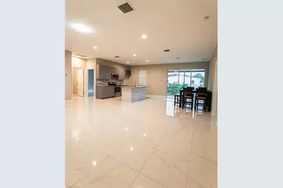 2917 5th St SW, Lehigh Acres, FL 33976 - Photo 4