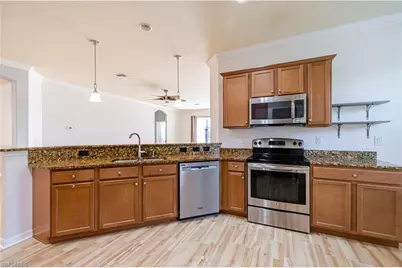 11318 Red Bluff Ln, Fort Myers, FL 33912 - Photo 10