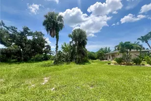 25 Oakland Hills Pl, Rotonda West, FL 33947 - Photo 1
