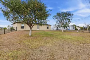 3017 NE 2nd Ave, Cape Coral, FL 33909 - Photo 18