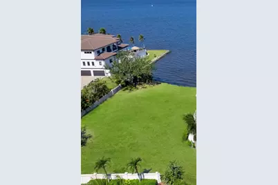 8441 Casa Del Rio Ln, Fort Myers, FL 33919 - Photo 1