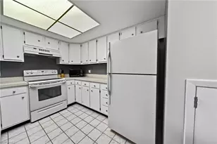 13255 Broadhurst Loop, Fort Myers, FL 33919 - Photo 10