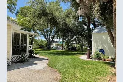 3300 6th Ave, Saint James City, FL 33956 - Photo 16