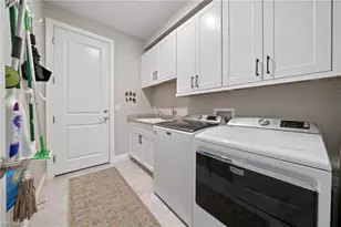 4401 SW 25th Pl, Cape Coral, FL 33914 - Photo 18