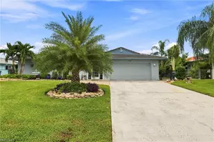 1024 E Archer Parkway, Cape Coral, FL 33904 - Photo 2