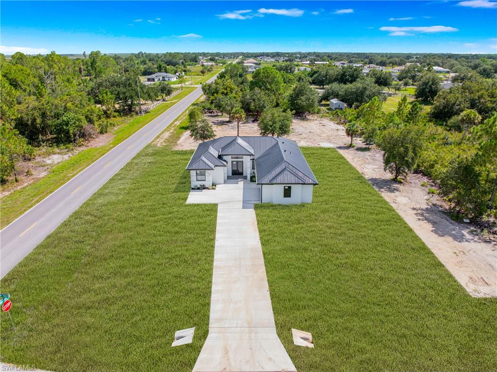 7717 18th Terrace - 7717 18th Terrace, Labelle, FL 33935 Luxury Property | Jose Angel Pina