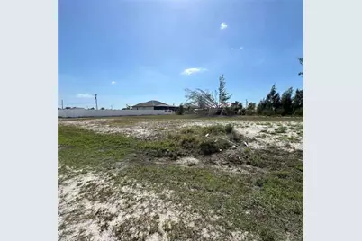 1608 NW 39th Ave, Cape Coral, FL 33993 - Photo 2
